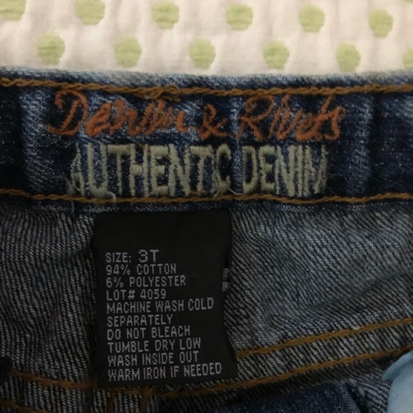 DENIM & RIVETS BOYS SIZE 3T DISTRESSED JEANS - Picture 3 of 13